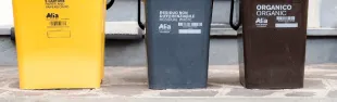 Raccolta Differenziata Porta a Porta o bidoncini di prossimità